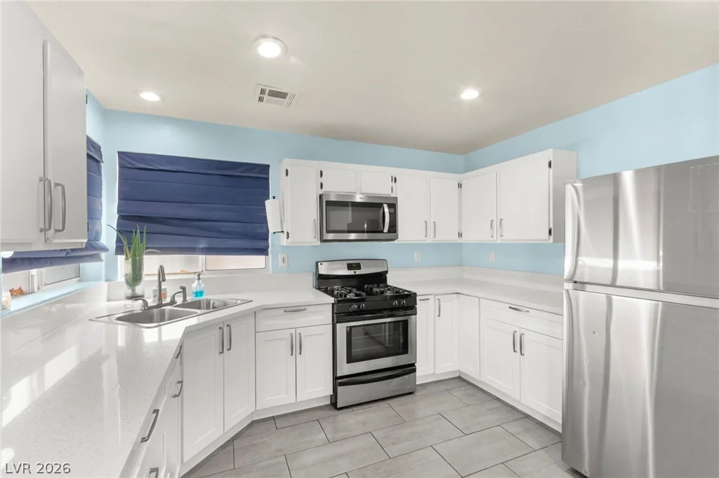 1524 Bonnie Castle, Las Vegas, NV 89108