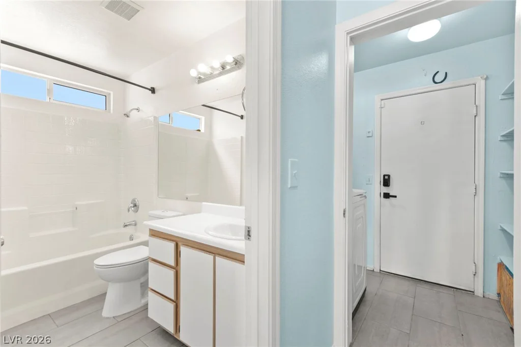 1524 Bonnie Castle, Las Vegas, NV 89108
