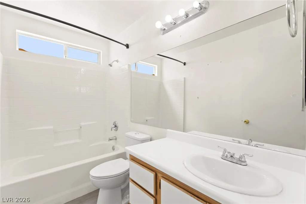 1524 Bonnie Castle, Las Vegas, NV 89108