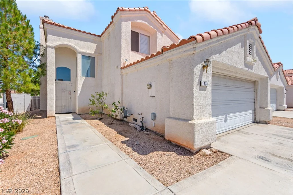 1524 Bonnie Castle, Las Vegas, NV 89108