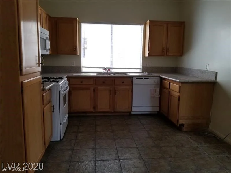 9937 La Paca, Las Vegas, NV 89117