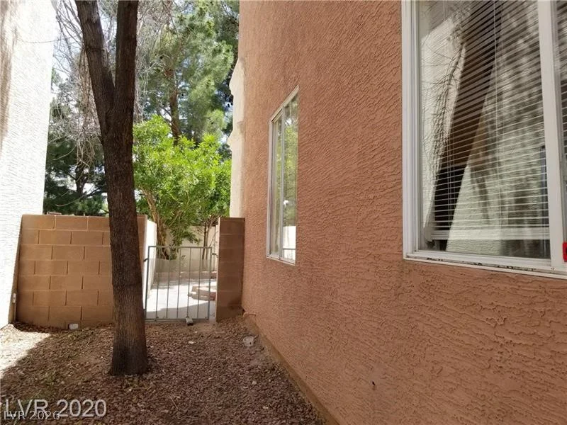 9937 La Paca, Las Vegas, NV 89117