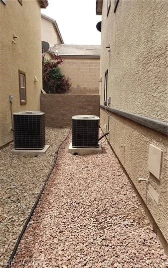 167 Desert Pond, Henderson, NV 89002