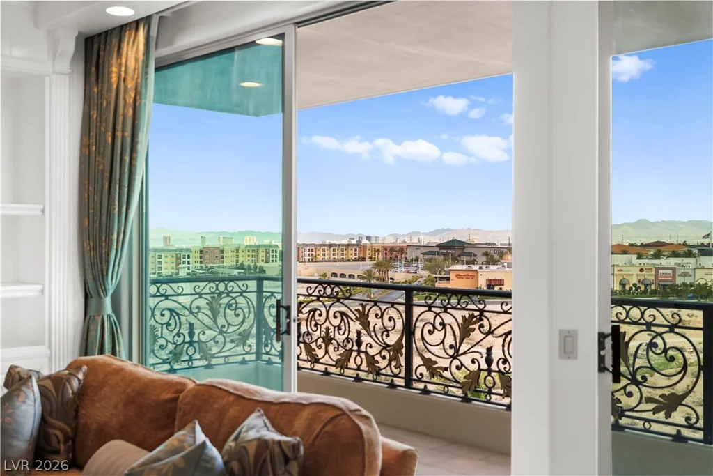 9103 Alta, Las Vegas, NV 89145