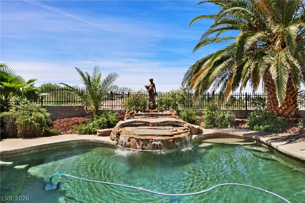 1369 Opal Valley, Henderson, NV 89052