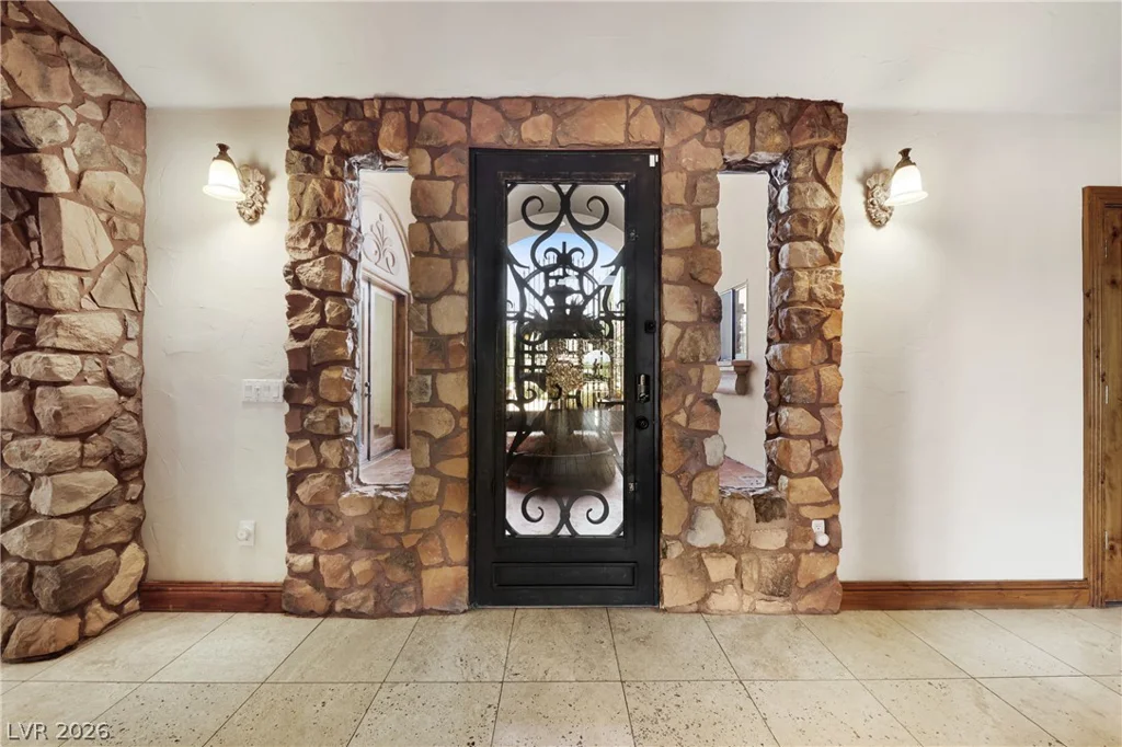 1369 Opal Valley, Henderson, NV 89052