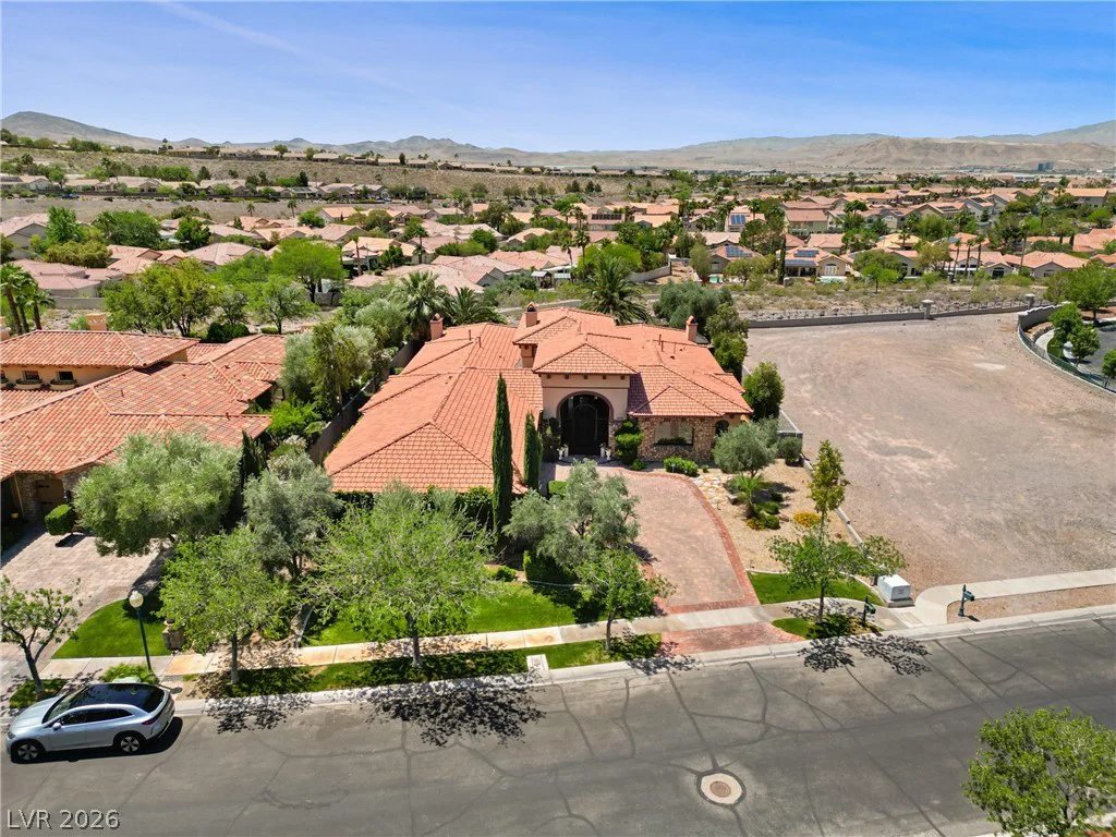 1369 Opal Valley, Henderson, NV 89052