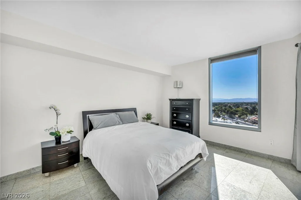 322 Karen, Las Vegas, NV 89109