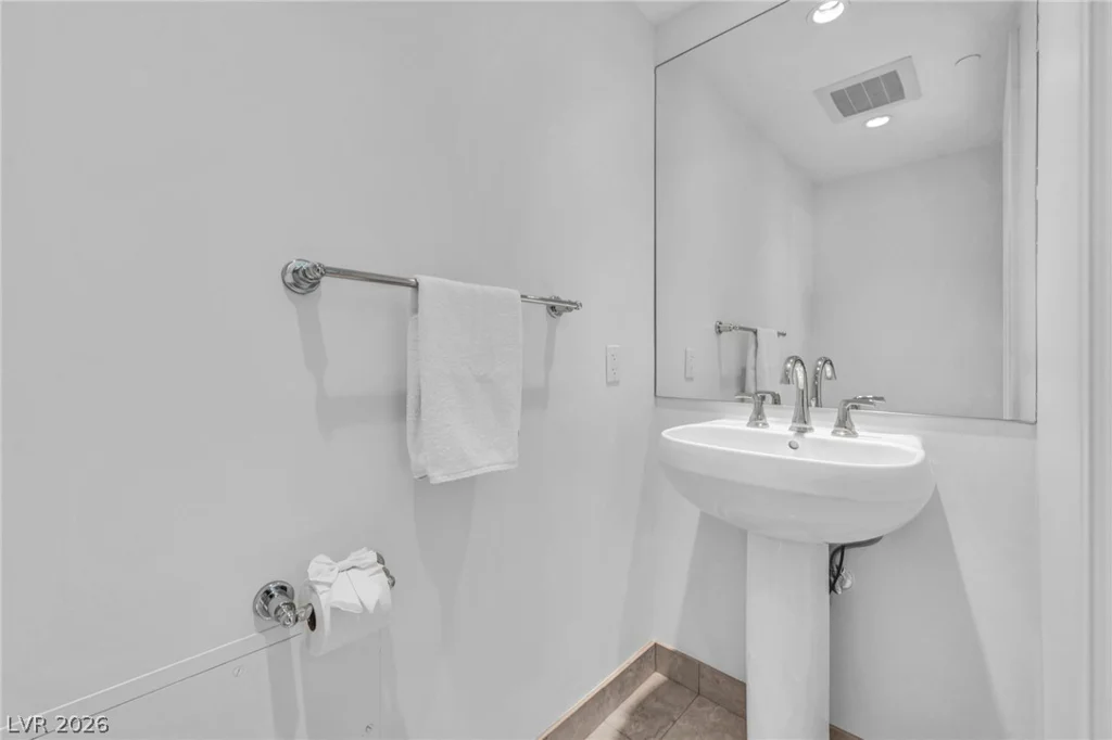 322 Karen, Las Vegas, NV 89109