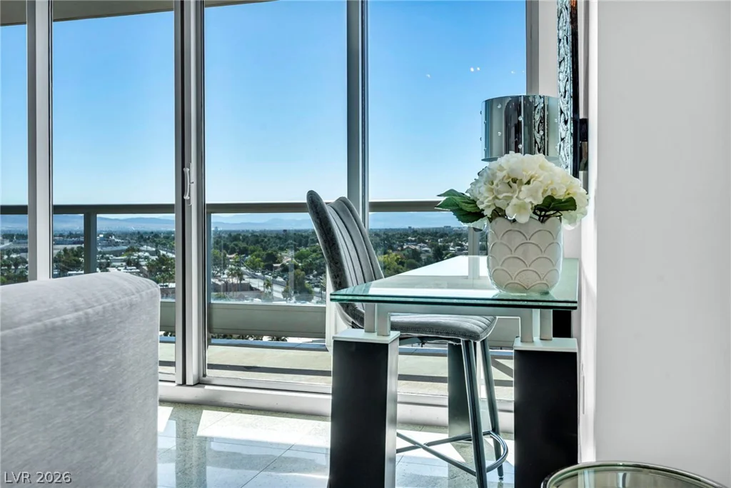 322 Karen, Las Vegas, NV 89109