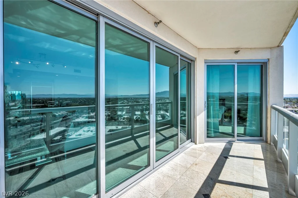 322 Karen, Las Vegas, NV 89109