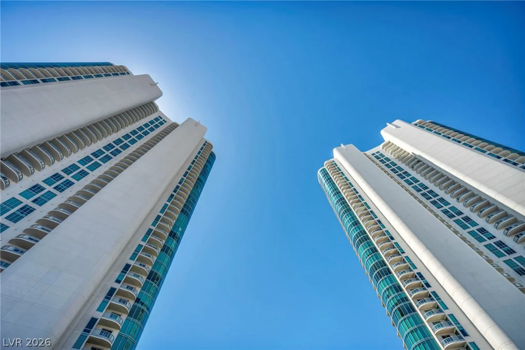 322 Karen, Las Vegas, NV 89109