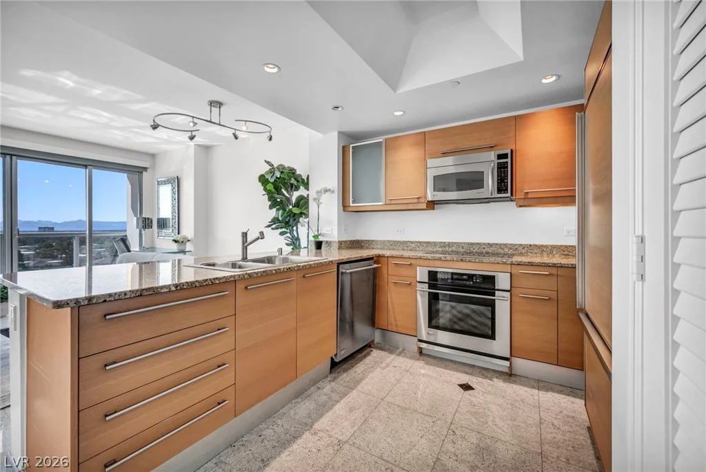 322 Karen, Las Vegas, NV 89109