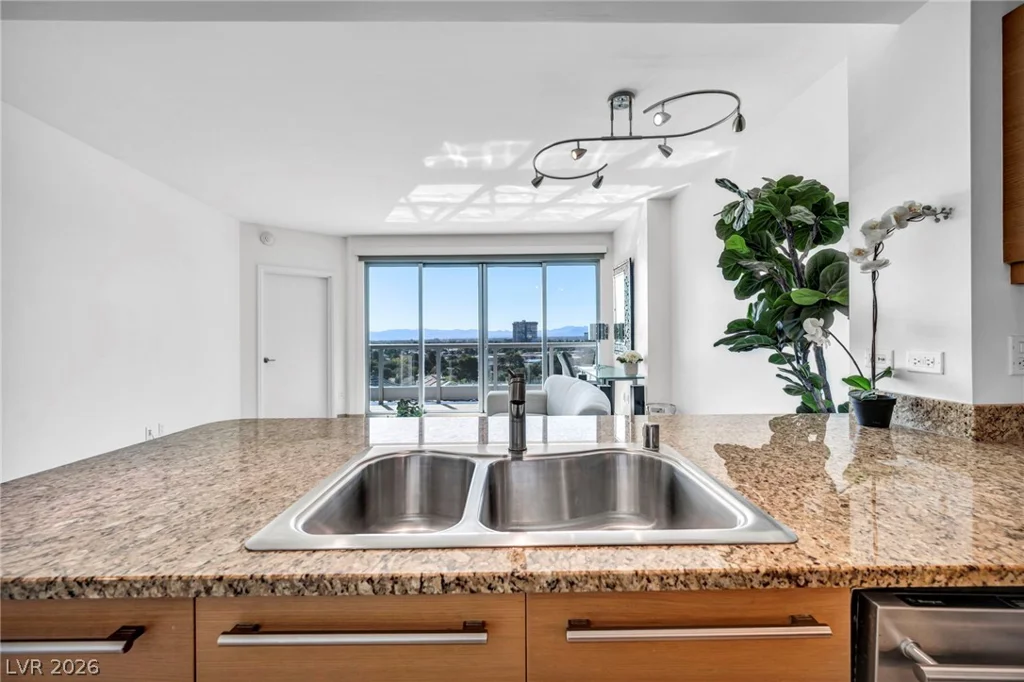 322 Karen, Las Vegas, NV 89109
