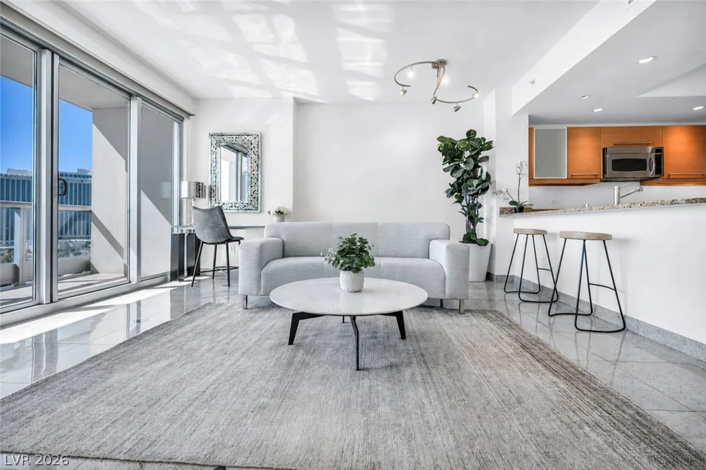 322 Karen, Las Vegas, NV 89109