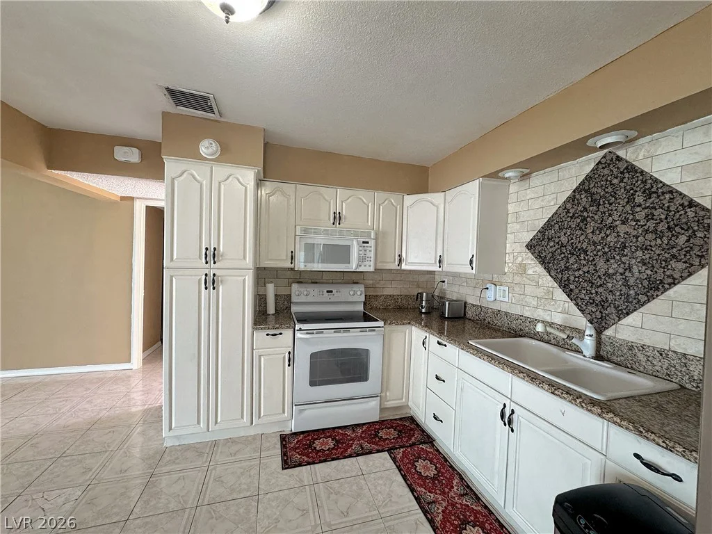 4108 El Cederal, Las Vegas, NV 89102