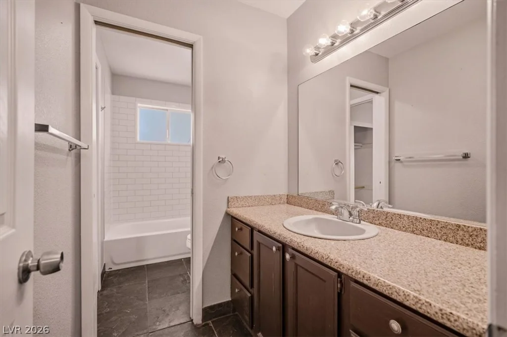 3221 Rochelle, Las Vegas, NV 89121