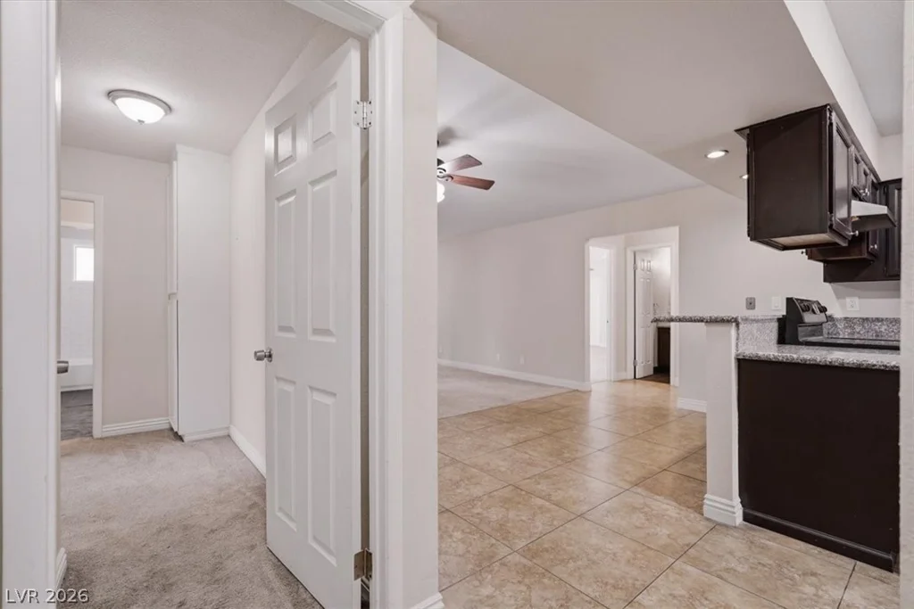3221 Rochelle, Las Vegas, NV 89121