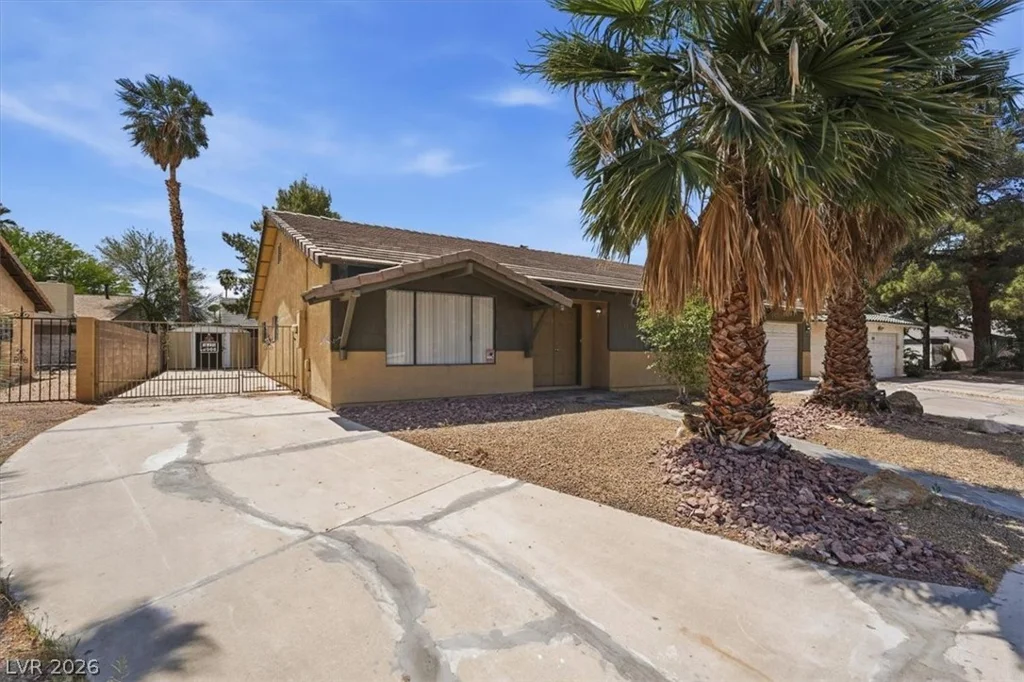 3221 Rochelle, Las Vegas, NV 89121
