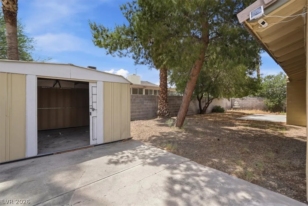 3221 Rochelle, Las Vegas, NV 89121