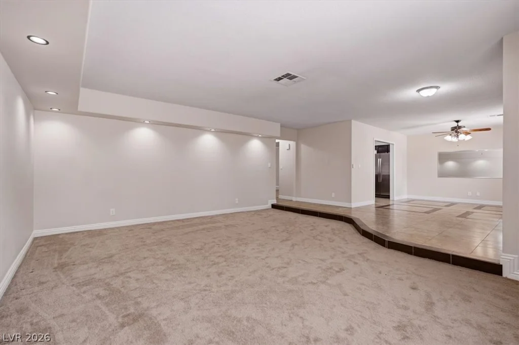 3221 Rochelle, Las Vegas, NV 89121