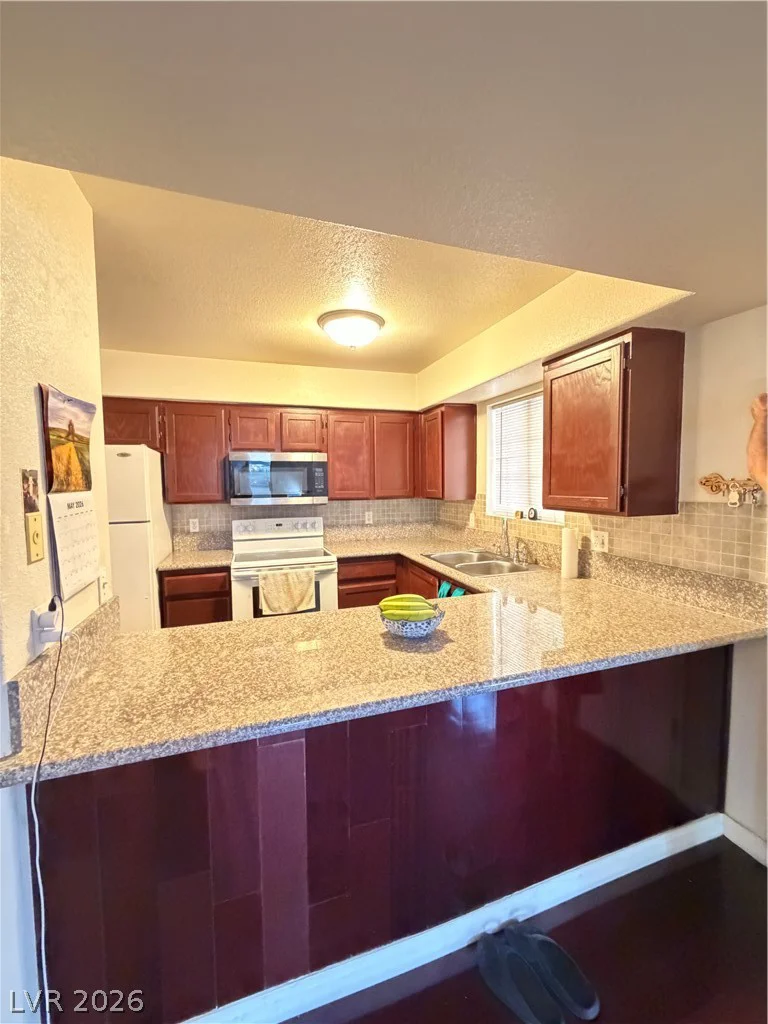 2725 Nellis, Las Vegas, NV 89121