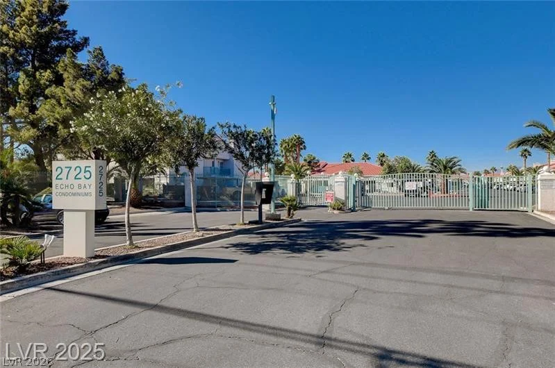 2725 Nellis, Las Vegas, NV 89121