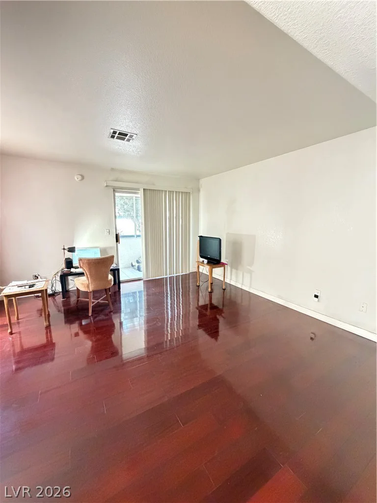 2725 Nellis, Las Vegas, NV 89121