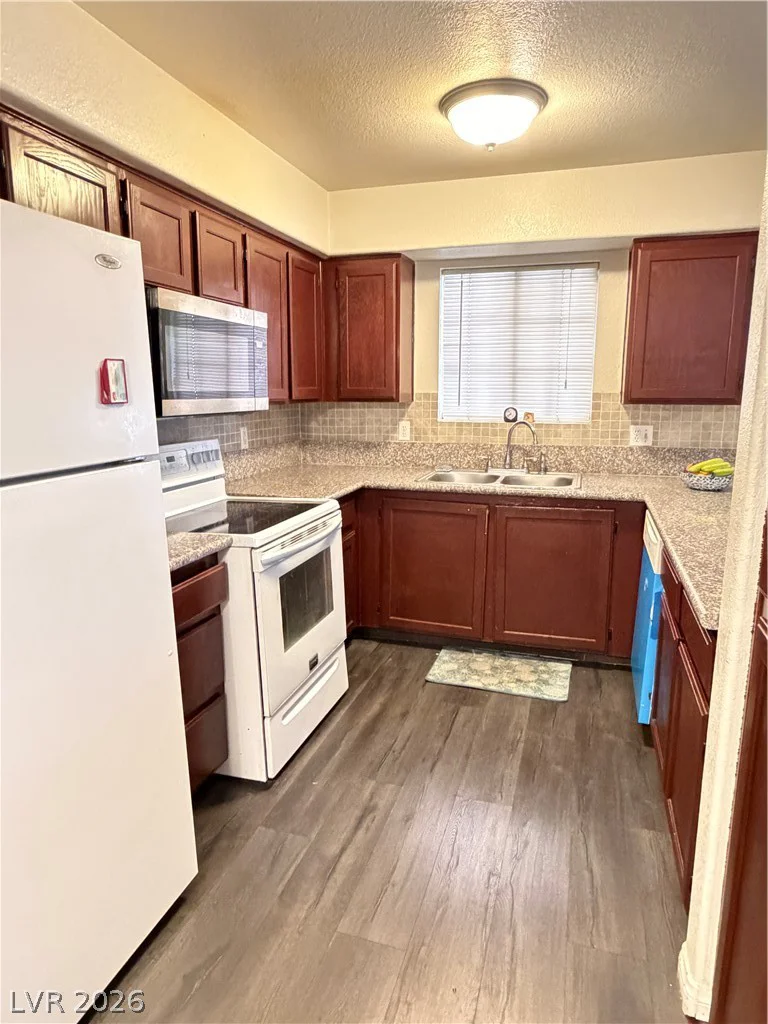 2725 Nellis, Las Vegas, NV 89121