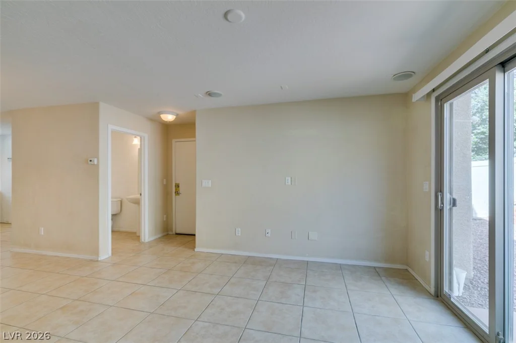 5260 Fire Night, Las Vegas, NV 89122