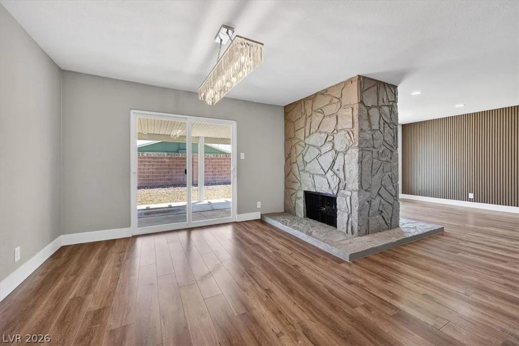 7725 Genzer, Las Vegas, NV 89145