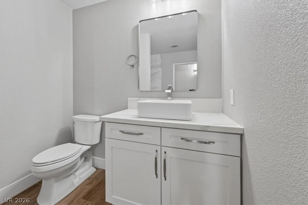 7725 Genzer, Las Vegas, NV 89145