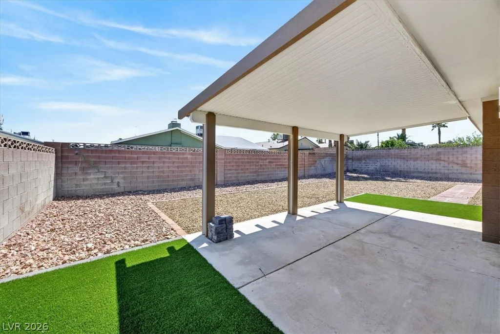 7725 Genzer, Las Vegas, NV 89145