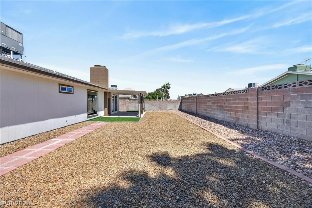 7725 Genzer, Las Vegas, NV 89145