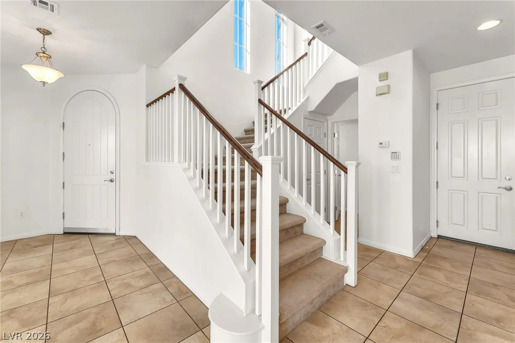 2478 Cordoba Bluff, Las Vegas, NV 89135