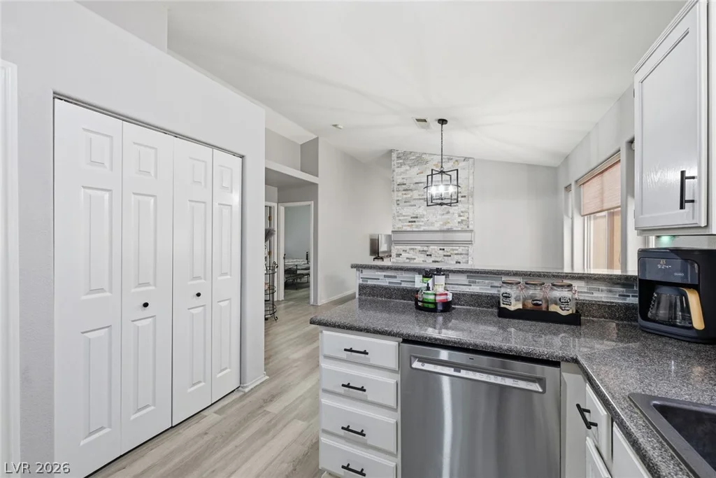 9357 Willow Meadow, Las Vegas, NV 89129