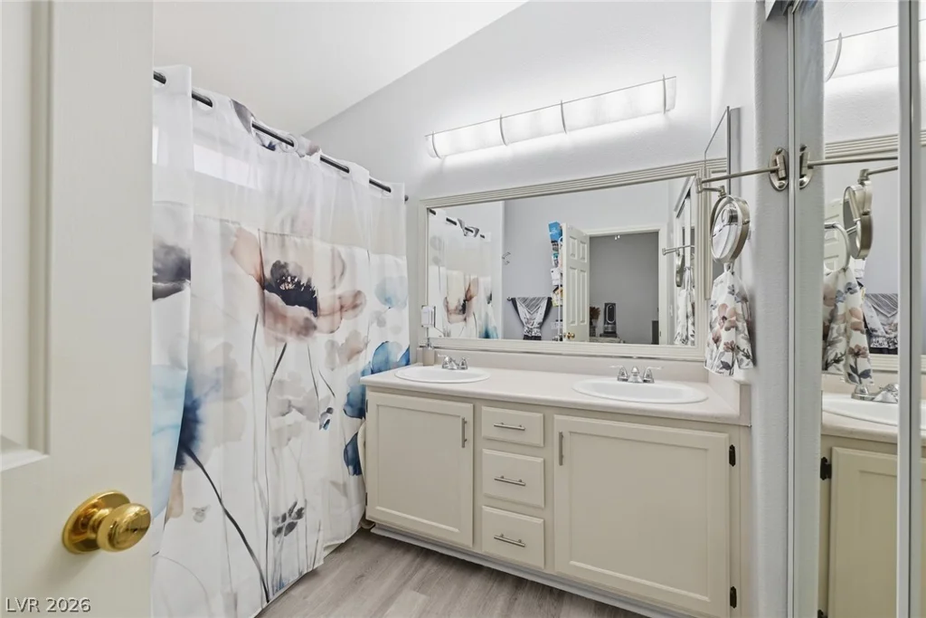 9357 Willow Meadow, Las Vegas, NV 89129