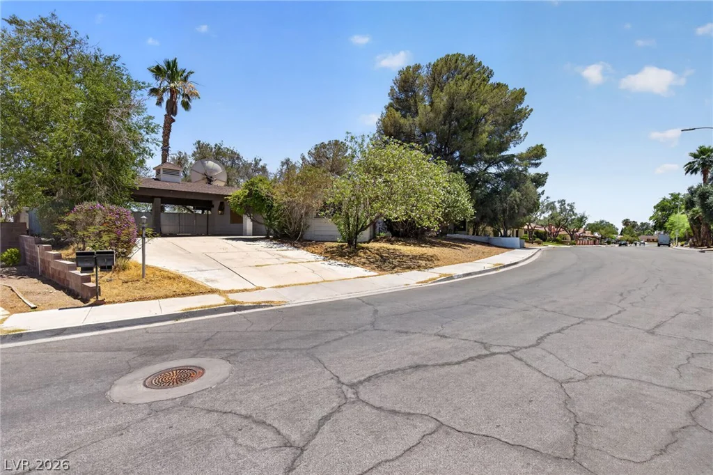 1200 OAK TREE, Las Vegas, NV 89108