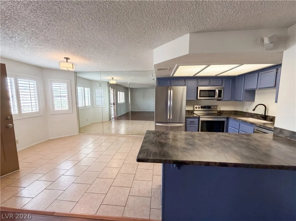 1325 Keifer, Las Vegas, NV 89128