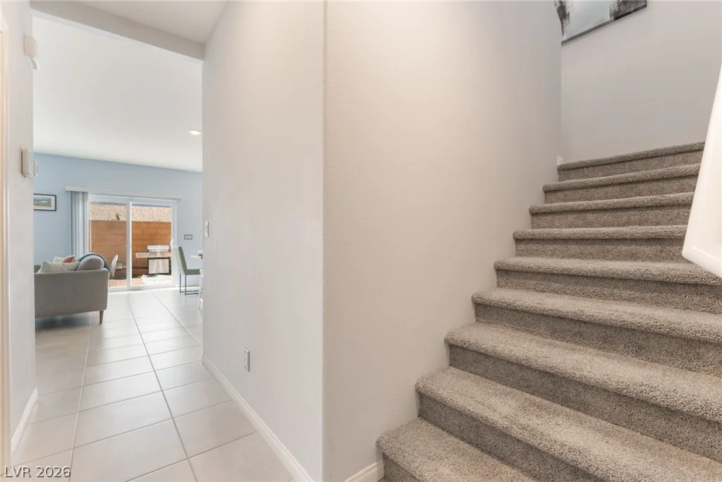 7059 Alabaster Peak, Las Vegas, NV 89166