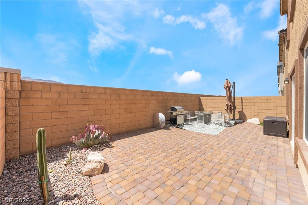 7059 Alabaster Peak, Las Vegas, NV 89166