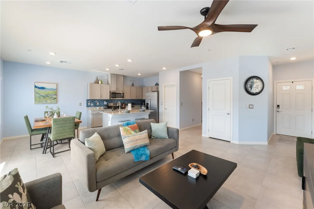 7059 Alabaster Peak, Las Vegas, NV 89166