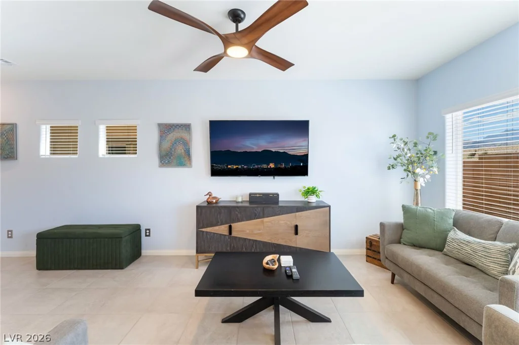 7059 Alabaster Peak, Las Vegas, NV 89166