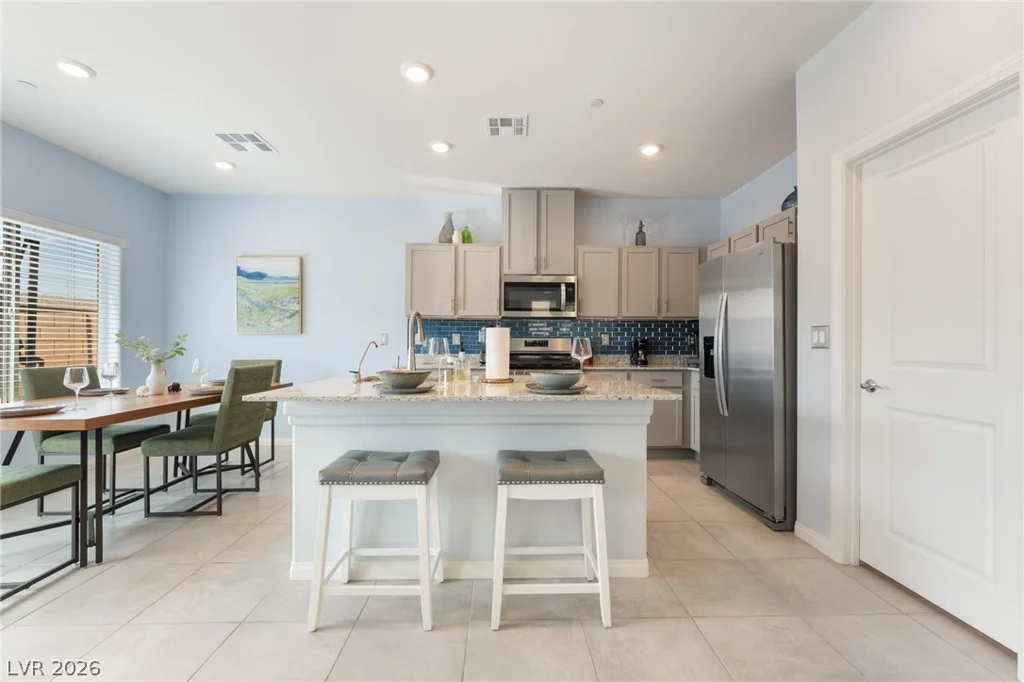 7059 Alabaster Peak, Las Vegas, NV 89166