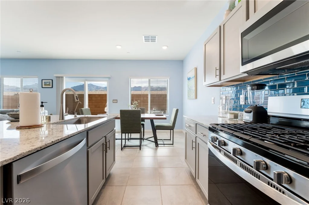 7059 Alabaster Peak, Las Vegas, NV 89166