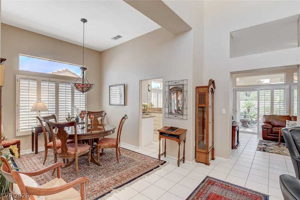 11033 Clear Meadows, Las Vegas, NV 89134