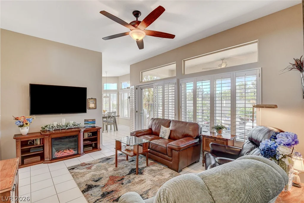 11033 Clear Meadows, Las Vegas, NV 89134
