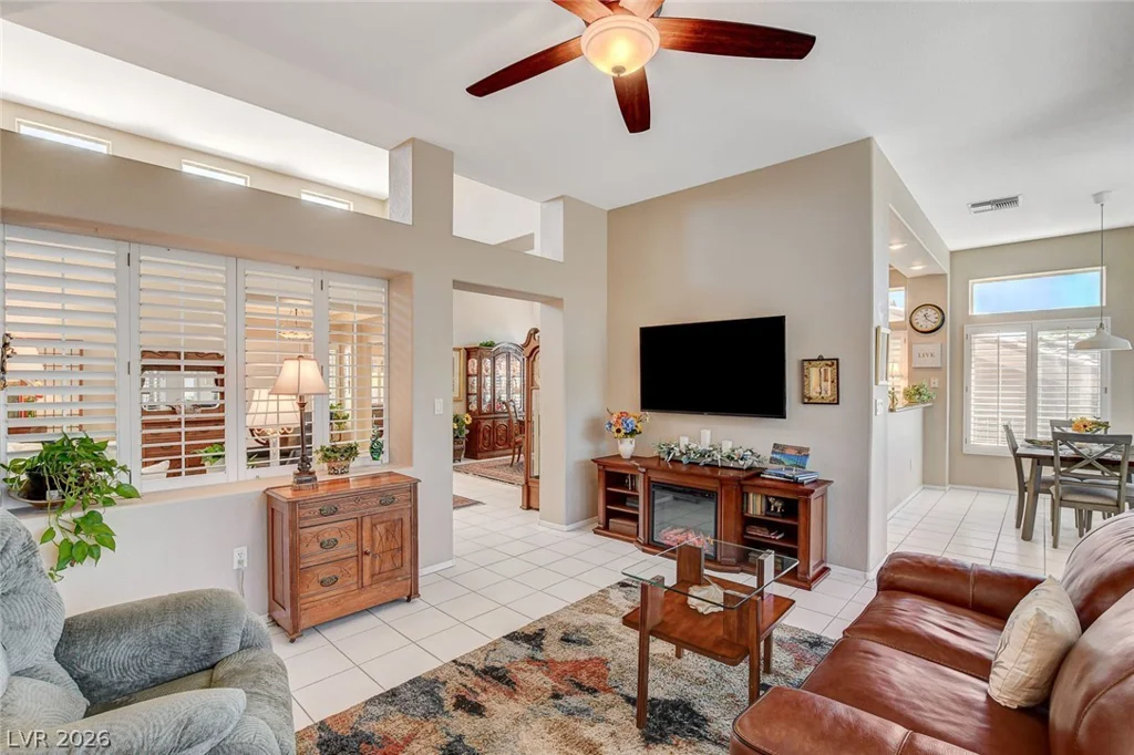 11033 Clear Meadows, Las Vegas, NV 89134