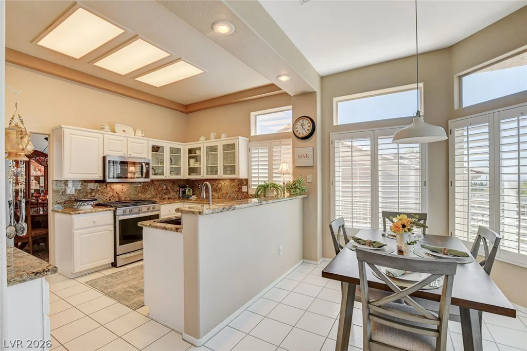 11033 Clear Meadows, Las Vegas, NV 89134