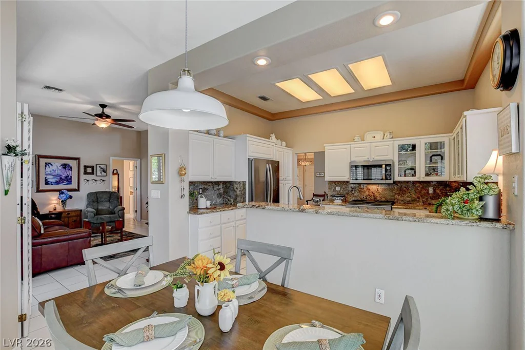 11033 Clear Meadows, Las Vegas, NV 89134